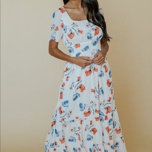 NWT Shauntel Floral Maxi Dress